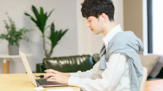 週末起業とは？メリットやおすすめの起業アイデア6つ、成功事例や失敗しないコツを紹介