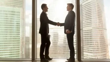 会社の立ち上げメンバーは何人が適切?人数ごとのメリットやメンバーの探し方
