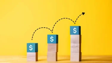 年商とは?年収・売上高との違い、年商アップのポイントや経費削減のコツを解説