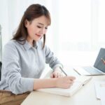女性が自宅で起業するには？始めやすい仕事や開業準備、防犯・プライバシー対策を解説