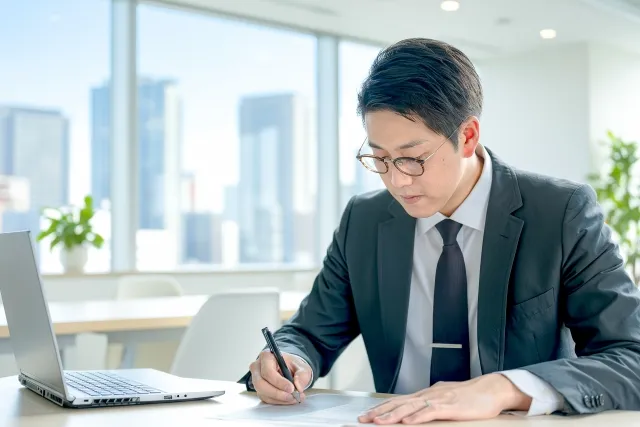 定款や設立登記申請書、就任承諾書や印鑑証明書の申請書などの作成も可能