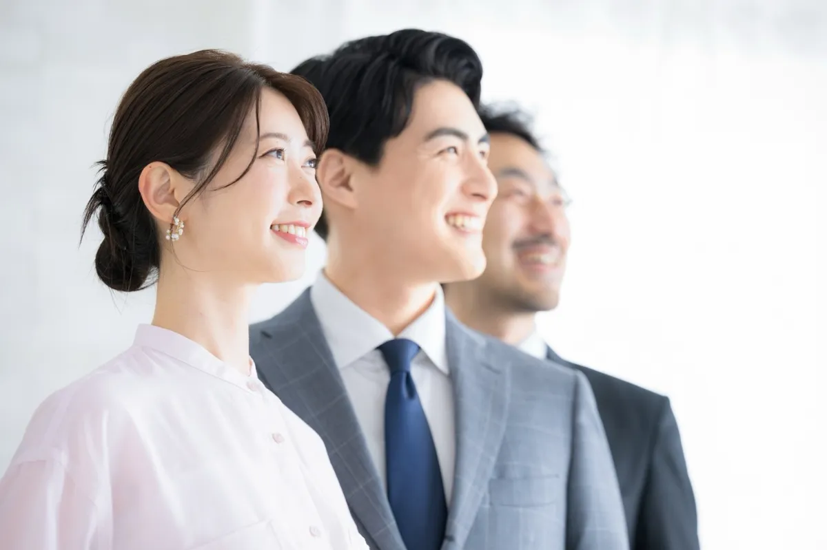 サラリーマン×副業で無理なく収入アップを目指そう！