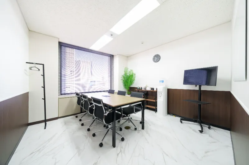 レゾナンスバーチャルオフィス大阪梅田店内観