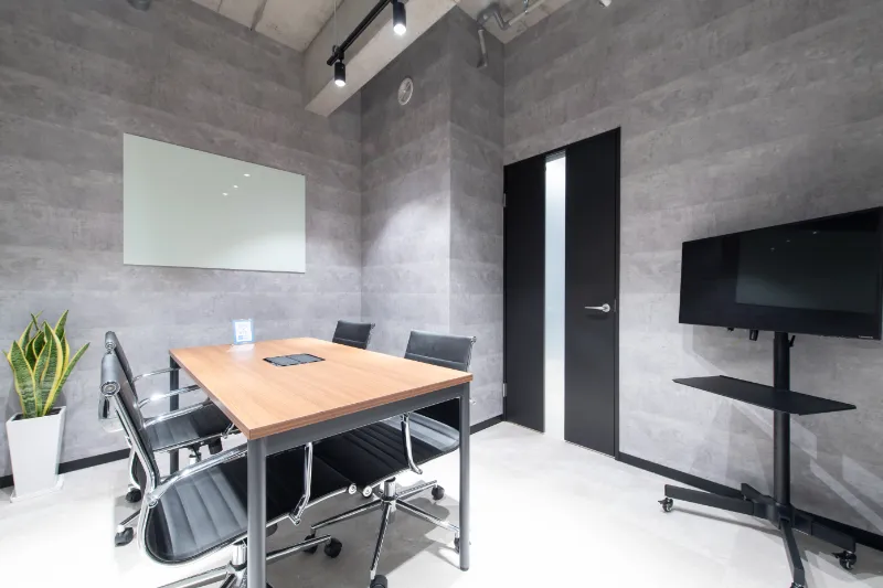 レゾナンスバーチャルオフィス六本木店内観 会議室風景